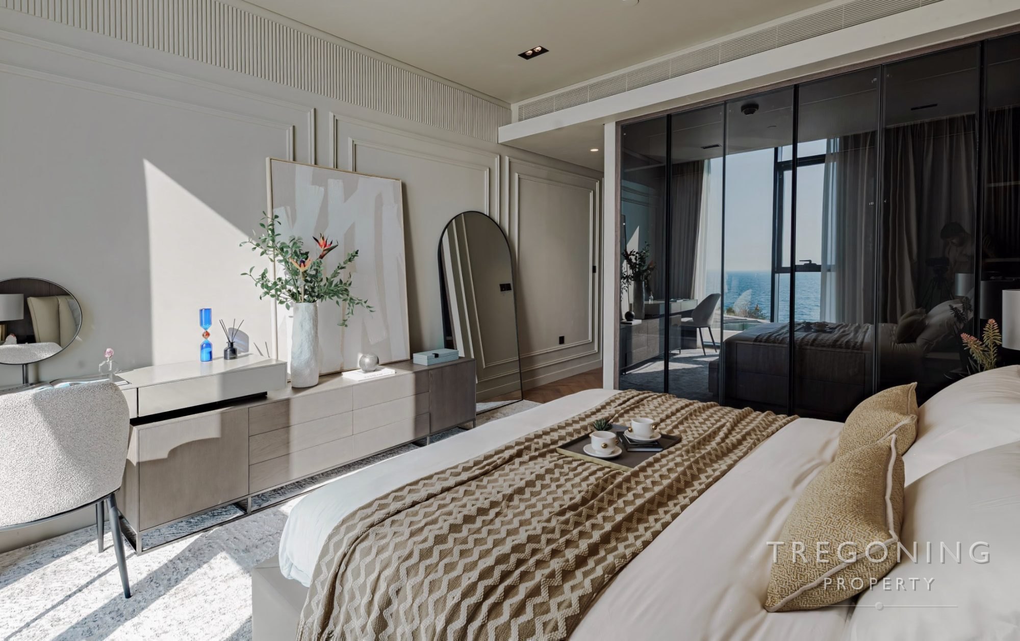 Master bedroom(6)