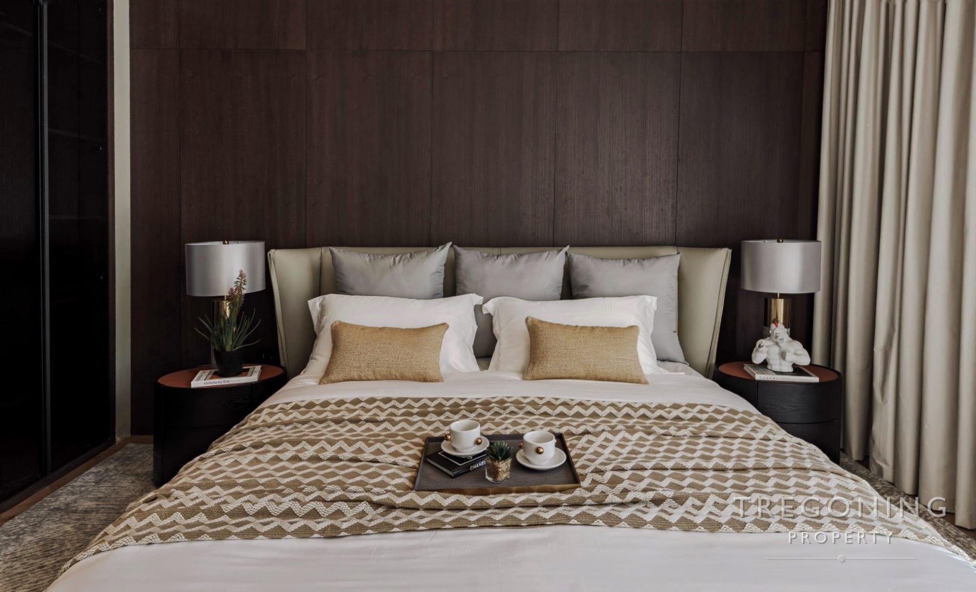 Master bedroom_